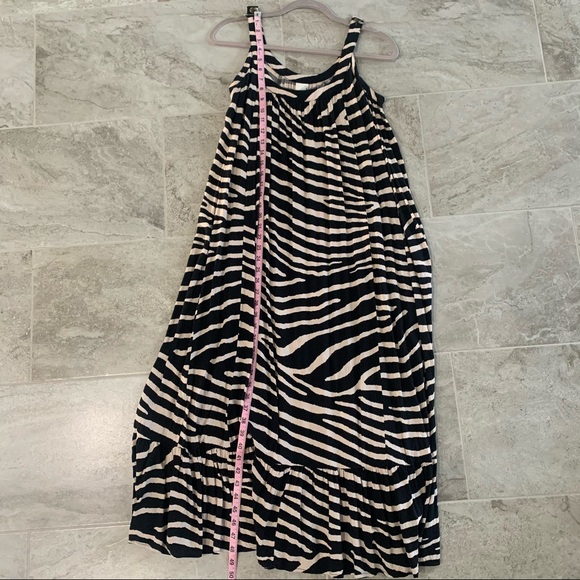 H&M Maxi Dress (Fits Size: XS-M)- Like New - Picture 5 of 13